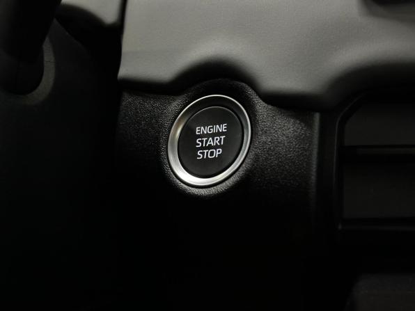 Toyota Wildlander II с пробегом 2026 года, цена 4 150 000 рублей, 60 км, внедорожник, Автокод Объявления