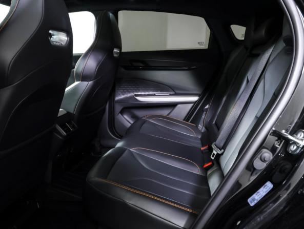 Changan UNI-V I с пробегом 2024 года, цена 2 274 000 рублей, 12200 км, лифтбек, Автокод Объявления