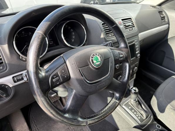 Skoda Yeti I с пробегом 2013 года, цена 829 000 рублей, 208803 км, внедорожник, Автокод Объявления