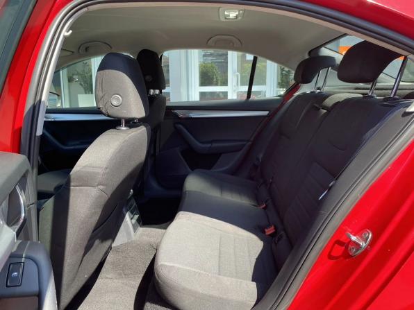Skoda Octavia III (A7) с пробегом 2013 года, цена 785 000 рублей, 302085 км, лифтбек, Автокод Объявления