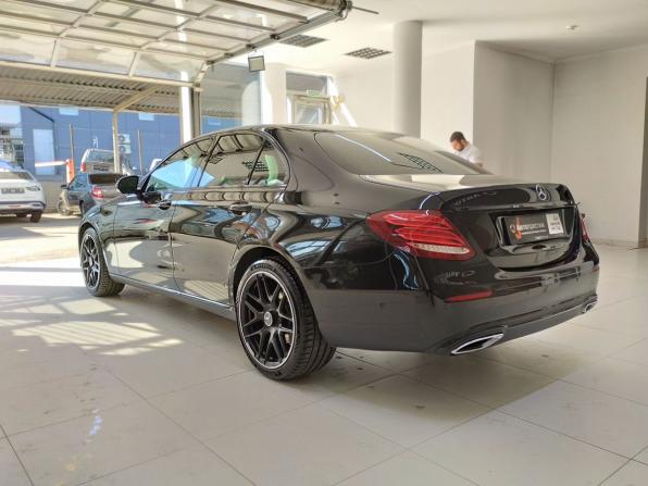 Mercedes-Benz E-Класс V (W213 S213 C238) с пробегом 2017 года, цена 2 800 000 рублей, 276325 км, седан, Автокод Объявления