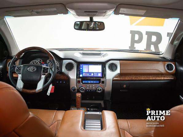 Toyota Tundra II Рестайлинг с пробегом 2014 года, цена 4 999 000 рублей, 304000 км, offers.body_type.unknown, Автокод Объявления