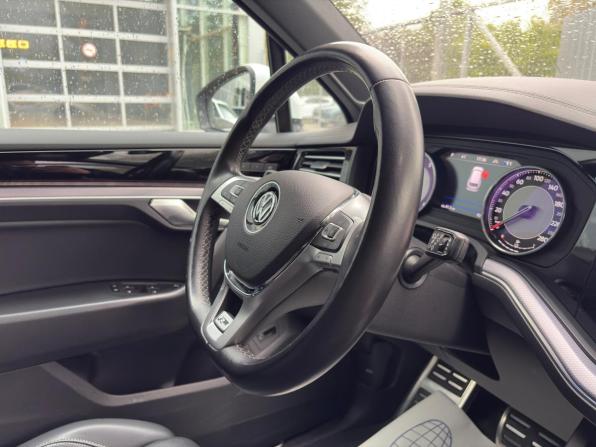 Volkswagen Touareg III с пробегом 2020 года, цена 3 900 000 рублей, 93122 км, внедорожник, Автокод Объявления