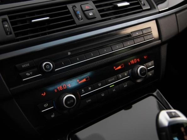 BMW 5 серии VI (F10/F11/F07) Рестайлинг с пробегом 2015 года, цена 2 275 000 рублей, 98436 км, седан, Автокод Объявления