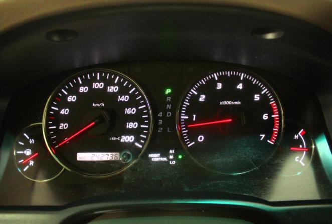 Toyota Land Cruiser Prado 120 Series Рестайлинг с пробегом 2007 года, цена 1 840 000 рублей, 242736 км, внедорожник, Автокод Объявления