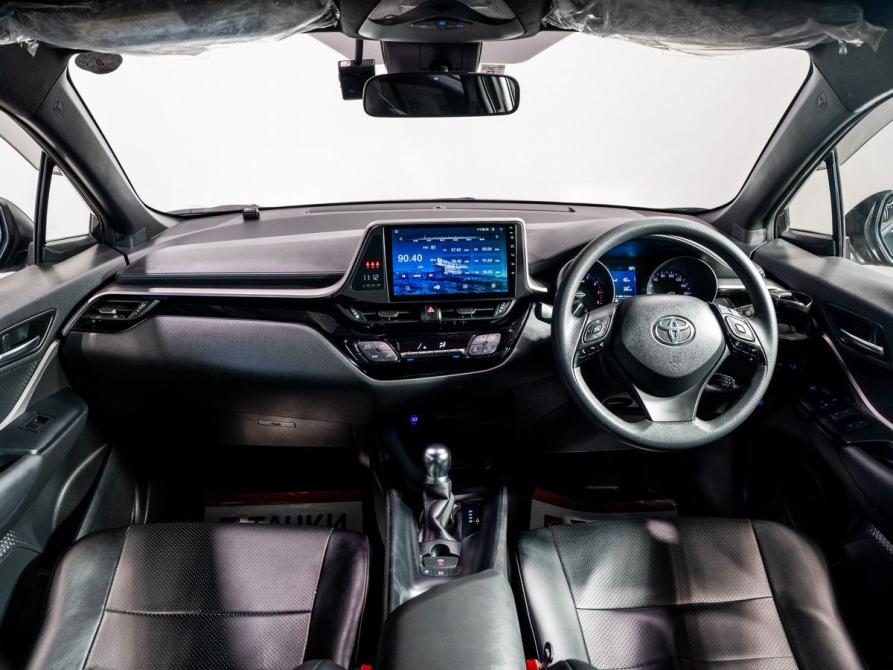 Toyota C-HR I Рестайлинг Чита  - изображение 7