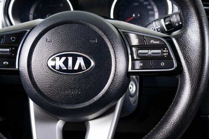Kia Ceed III с пробегом 2019 года, цена 1 559 000 рублей, 111456 км, универсал, Автокод Объявления