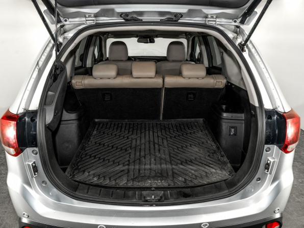 Mitsubishi Outlander III Рестайлинг 3 с пробегом 2020 года, цена 2 800 000 рублей, 101100 км, внедорожник, Автокод Объявления