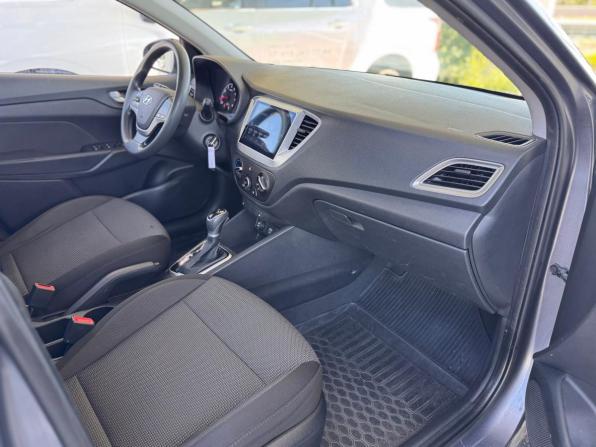 Hyundai Solaris II с пробегом 2020 года, цена 1 335 000 рублей, 131855 км, седан, Автокод Объявления