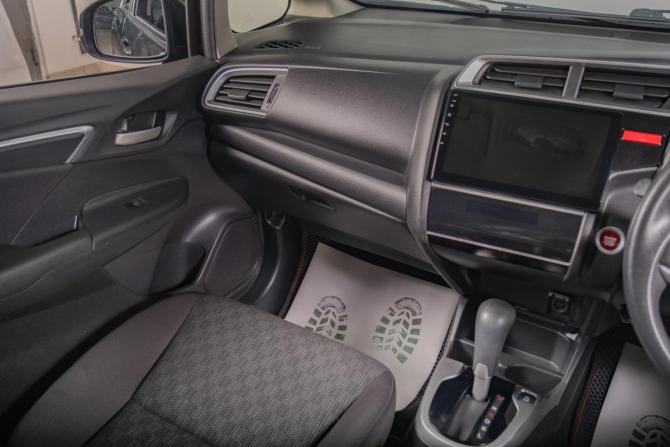Honda Fit III с пробегом 2013 года, цена 1 149 000 рублей, 142000 км, хэтчбек, Автокод Объявления
