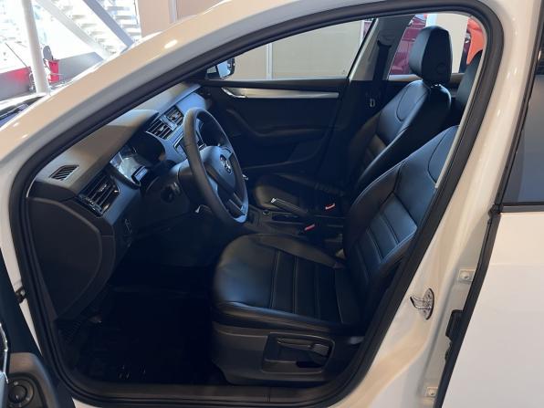 Skoda Octavia III (A7) Рестайлинг с пробегом 2018 года, цена 1 495 000 рублей, 160034 км, лифтбек, Автокод Объявления