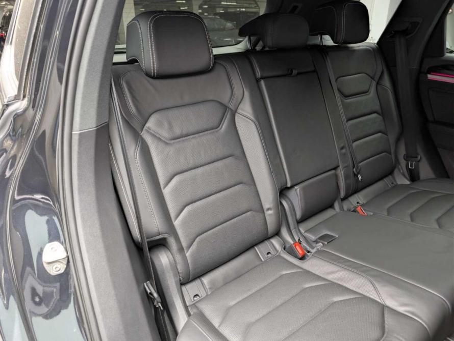 Volkswagen Touareg III Москва  - изображение 18