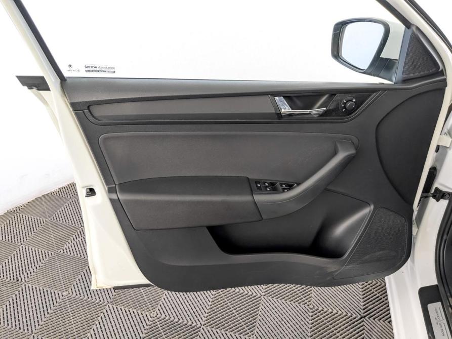 Skoda Rapid I Рестайлинг Москва  - изображение 19
