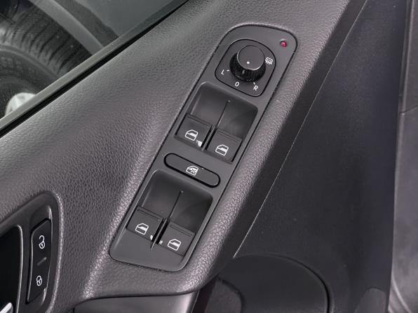 Volkswagen Tiguan I Рестайлинг с пробегом 2011 года, цена 1 200 000 рублей, 200649 км, внедорожник, Автокод Объявления