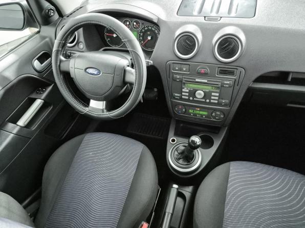 Ford Fusion I Рестайлинг с пробегом 2006 года, цена 290 030 рублей, 243203 км, хэтчбек, Автокод Объявления