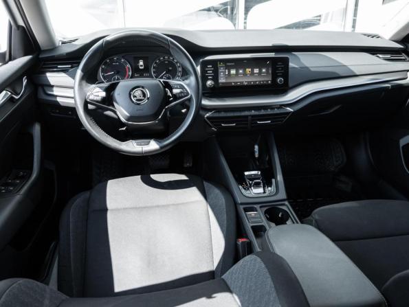 Skoda Octavia IV (A8) с пробегом 2021 года, цена 2 221 400 рублей, 89177 км, лифтбек, Автокод Объявления