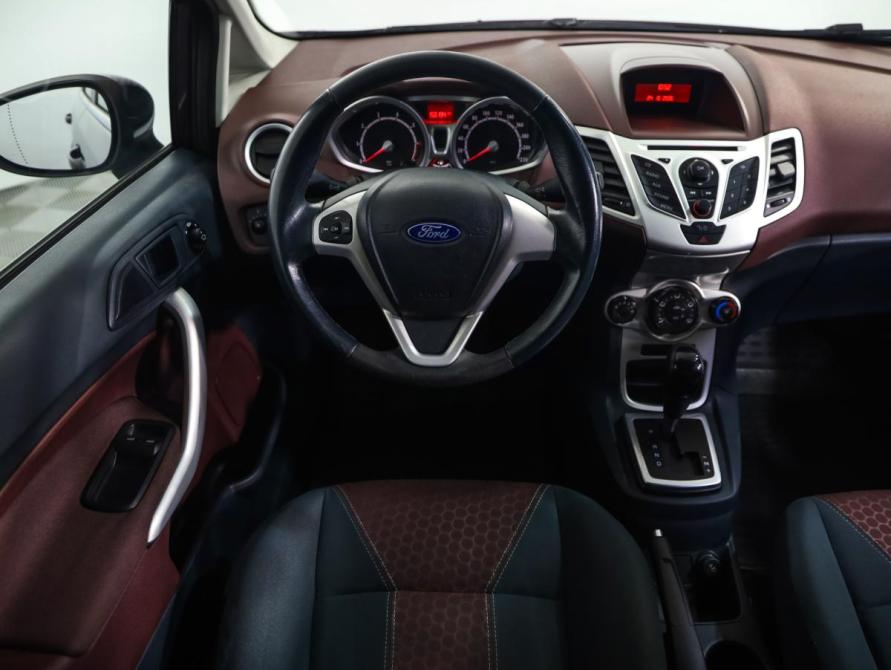 Ford Fiesta Mk6 Санкт-Петербург  - изображение 10