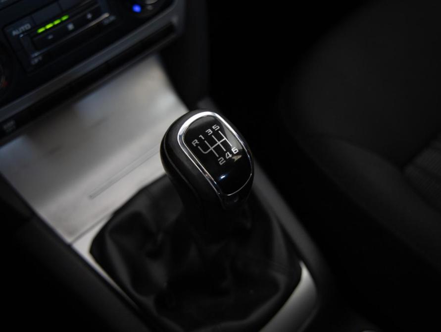 Skoda Octavia II (A5) Рестайлинг Санкт-Петербург  - изображение 15