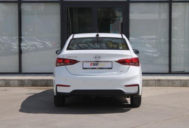 Hyundai Solaris II с пробегом 2018 года, цена 1 475 000 рублей, 125168 км, седан, Автокод Объявления