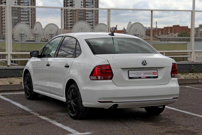Volkswagen Polo V Рестайлинг с пробегом 2017 года, цена 1 193 300 рублей, 57354 км, седан, Автокод Объявления