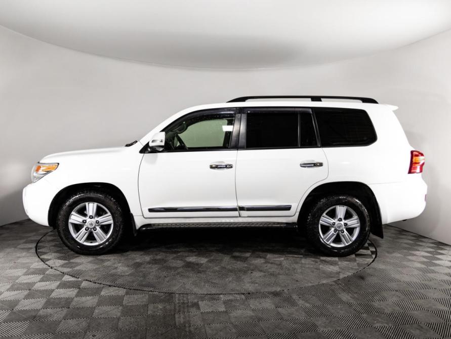 Toyota Land Cruiser 200 Series Рестайлинг 1 Санкт-Петербург  - изображение 8