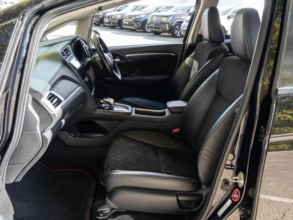 Honda Shuttle II с пробегом 2015 года, цена 999 000 рублей, 261051 км, универсал, Автокод Объявления