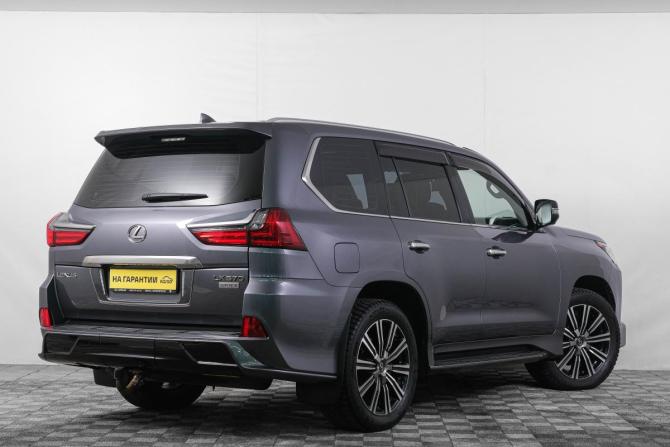 Lexus LX III Рестайлинг с пробегом 2018 года, цена 8 699 000 рублей, 186650 км, внедорожник, Автокод Объявления