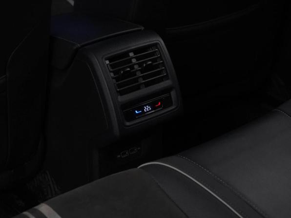 Volkswagen Golf VIII с пробегом 2022 года, цена 3 198 444 рубля, 29897 км, хэтчбек, Автокод Объявления