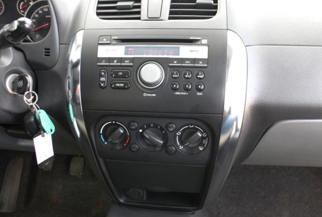 Suzuki SX4 I (Classic) Рестайлинг с пробегом 2011 года, цена 760 000 рублей, 168622 км, хэтчбек, Автокод Объявления