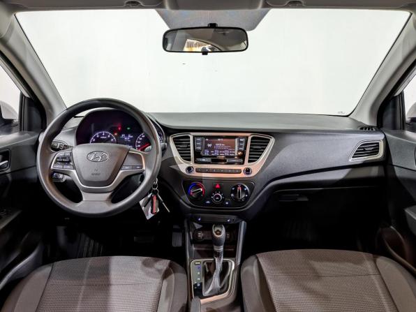 Hyundai Solaris II Рестайлинг с пробегом 2022 года, цена 1 565 000 рублей, 67811 км, седан, Автокод Объявления