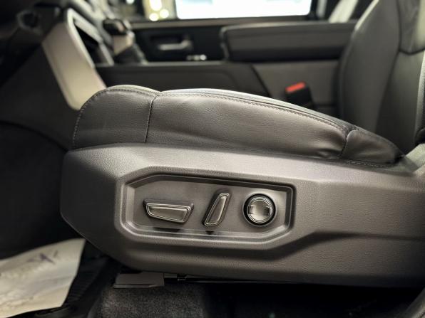 Toyota Sequoia III с пробегом 2025 года, цена 15 500 000 рублей, 3923 км, внедорожник, Автокод Объявления