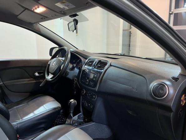 Renault Sandero II с пробегом 2016 года, цена 835 000 рублей, 294352 км, хэтчбек, Автокод Объявления