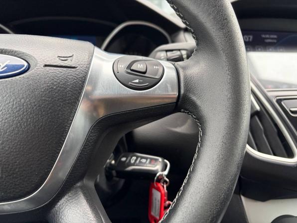 Ford Focus III с пробегом 2011 года, цена 635 000 рублей, 255606 км, хэтчбек, Автокод Объявления