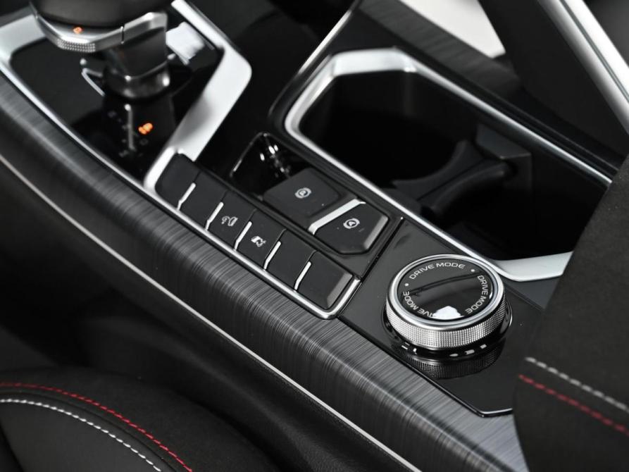 Geely Tugella I Рестайлинг Москва  - изображение 13