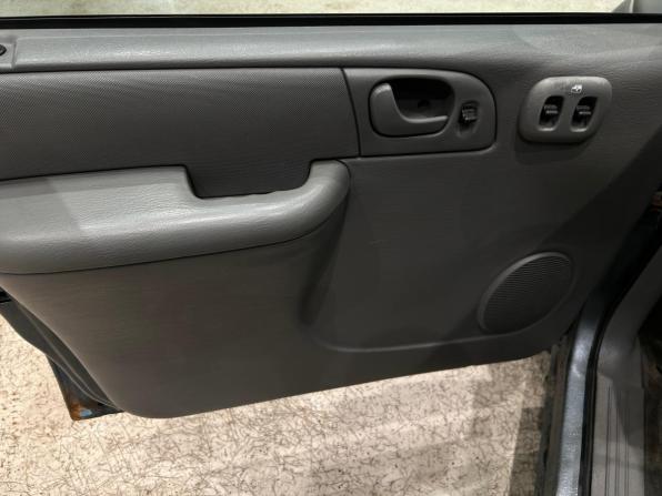 Dodge Caravan IV с пробегом 2004 года, цена 399 000 рублей, 327534 км, минивэн, Автокод Объявления
