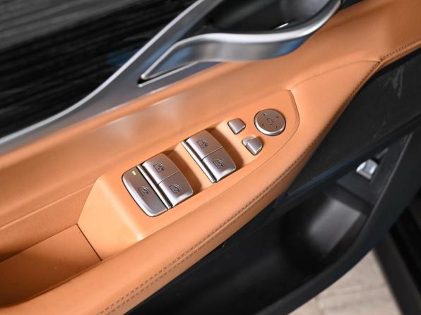 BMW 7 серии VI (G11/G12) Рестайлинг с пробегом 2022 года, цена 6 100 000 рублей, 123714 км, седан, Автокод Объявления