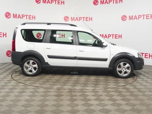 Lada (ВАЗ) Largus I с пробегом 2018 года, цена 1 078 000 рублей, 35908 км, универсал, Автокод Объявления