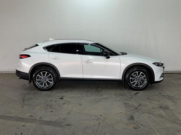 Mazda CX-4 I Рестайлинг с пробегом 2023 года, цена 2 785 000 рублей, 88998 км, внедорожник, Автокод Объявления