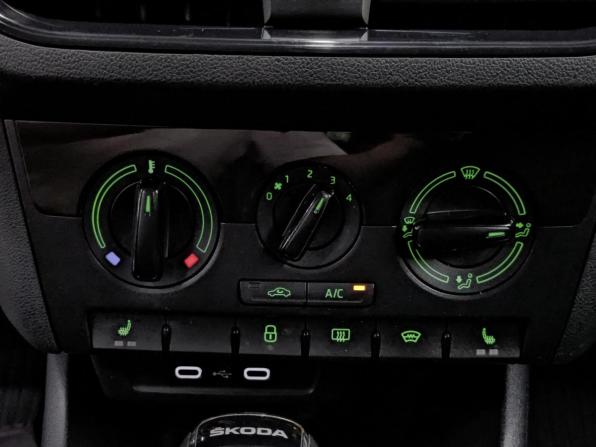 Skoda Rapid II с пробегом 2021 года, цена 1 070 000 рублей, 227328 км, лифтбек, Автокод Объявления