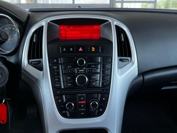Opel Astra J с пробегом 2011 года, цена 794 000 рублей, 115162 км, хэтчбек, Автокод Объявления