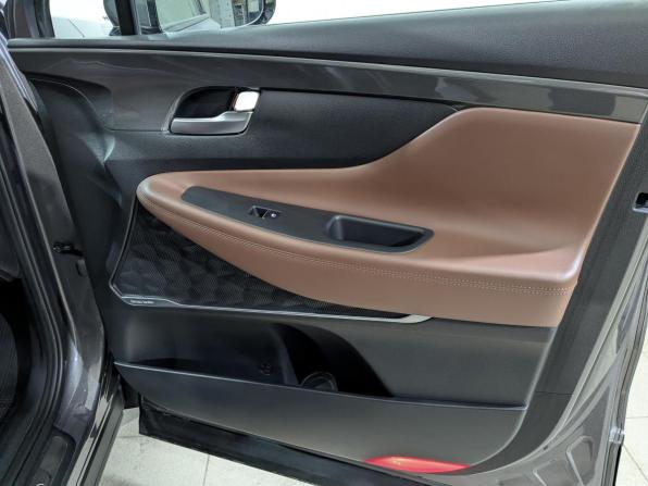 Hyundai Santa Fe IV Рестайлинг с пробегом 2022 года, цена 4 100 000 рублей, 80653 км, внедорожник, Автокод Объявления