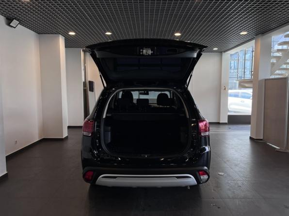 Mitsubishi Outlander III Рестайлинг 3 с пробегом 2018 года, цена 2 090 000 рублей, 95767 км, внедорожник, Автокод Объявления
