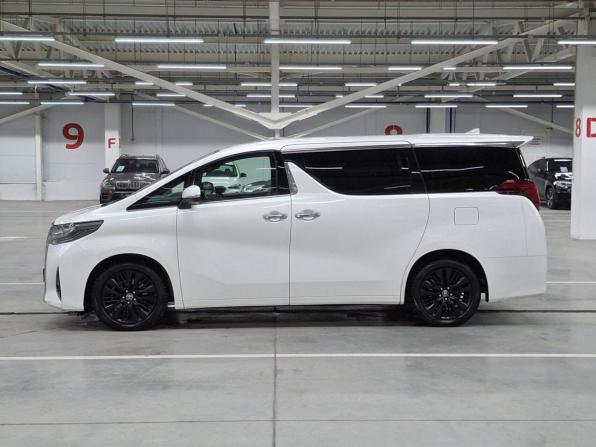 Toyota Alphard III Рестайлинг с пробегом 2019 года, цена 4 050 000 рублей, 176796 км, минивэн, Автокод Объявления