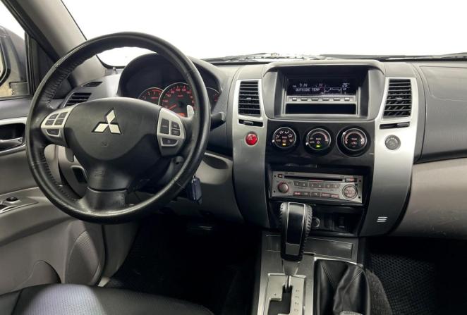 Mitsubishi Pajero Sport II с пробегом 2011 года, цена 1 900 000 рублей, 102287 км, внедорожник, Автокод Объявления