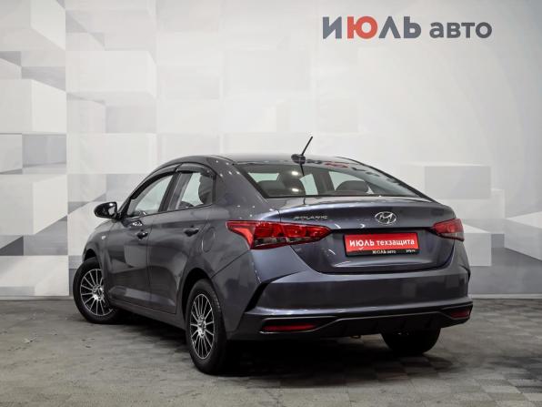 Hyundai Solaris II Рестайлинг с пробегом 2021 года, цена 1 490 000 рублей, 122526 км, седан, Автокод Объявления