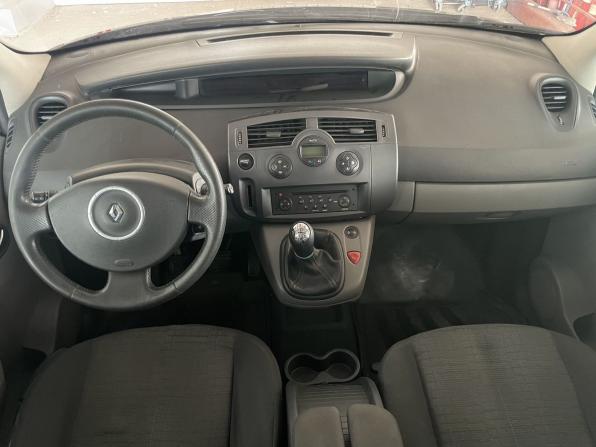 Renault Scenic II Рестайлинг с пробегом 2007 года, цена 510 000 рублей, 173206 км, компактвэн, Автокод Объявления