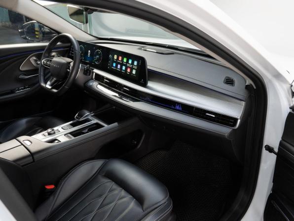 Chery Arrizo 8 с пробегом 2023 года, цена 2 090 000 рублей, 21131 км, седан, Автокод Объявления