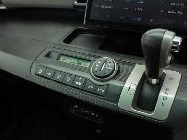 Honda Freed I с пробегом 2011 года, цена 940 000 рублей, 196170 км, компактвэн, Автокод Объявления