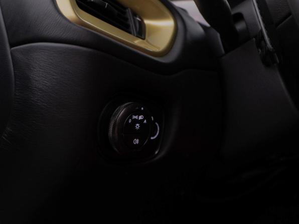 Aston Martin Vanquish Zagato II с пробегом 2019 года, цена 80 900 000 рублей, 4955 км, хэтчбек, Автокод Объявления
