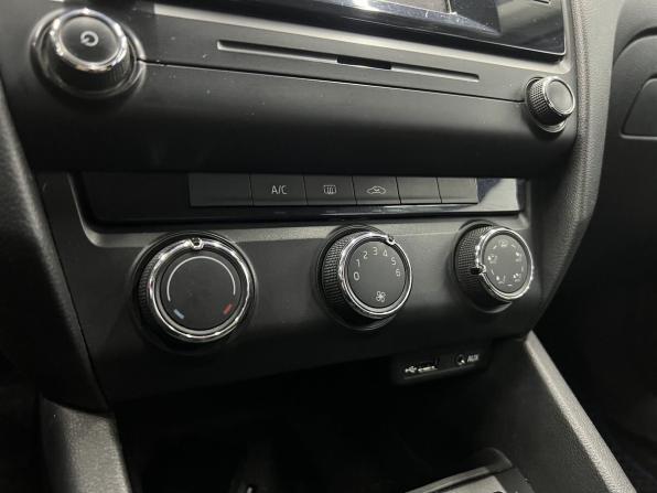 Skoda Octavia III (A7) с пробегом 2014 года, цена 1 279 000 рублей, 299850 км, лифтбек, Автокод Объявления